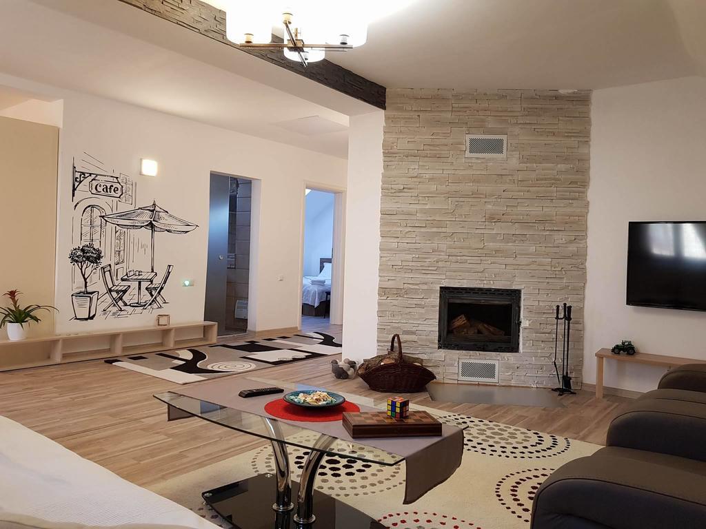 Cristina House Apartment Brasov Luaran gambar